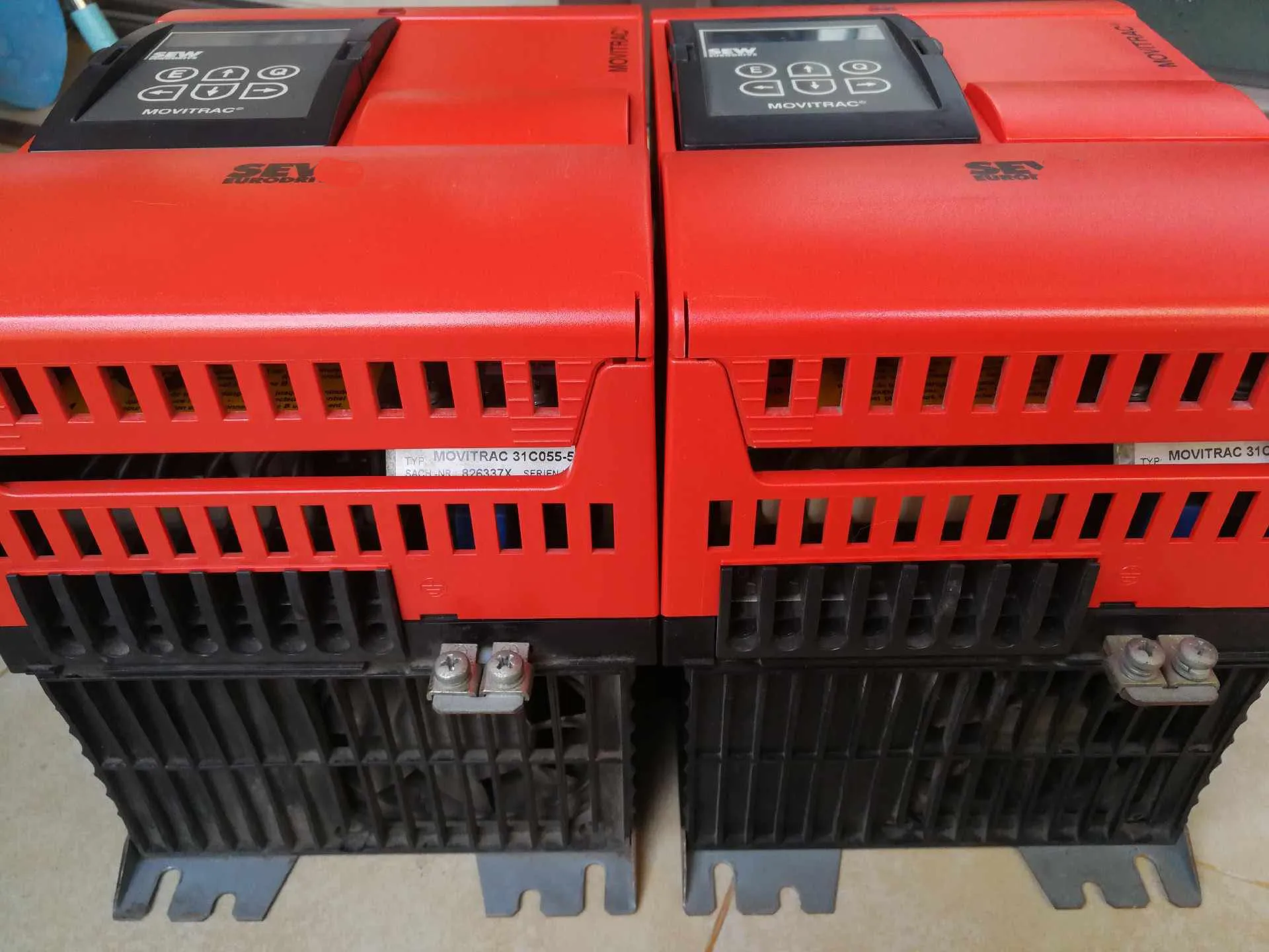 MOVITRAC31C055-503-4-00 Inversor para SEW MOVITRAC 31C055-503-4-00