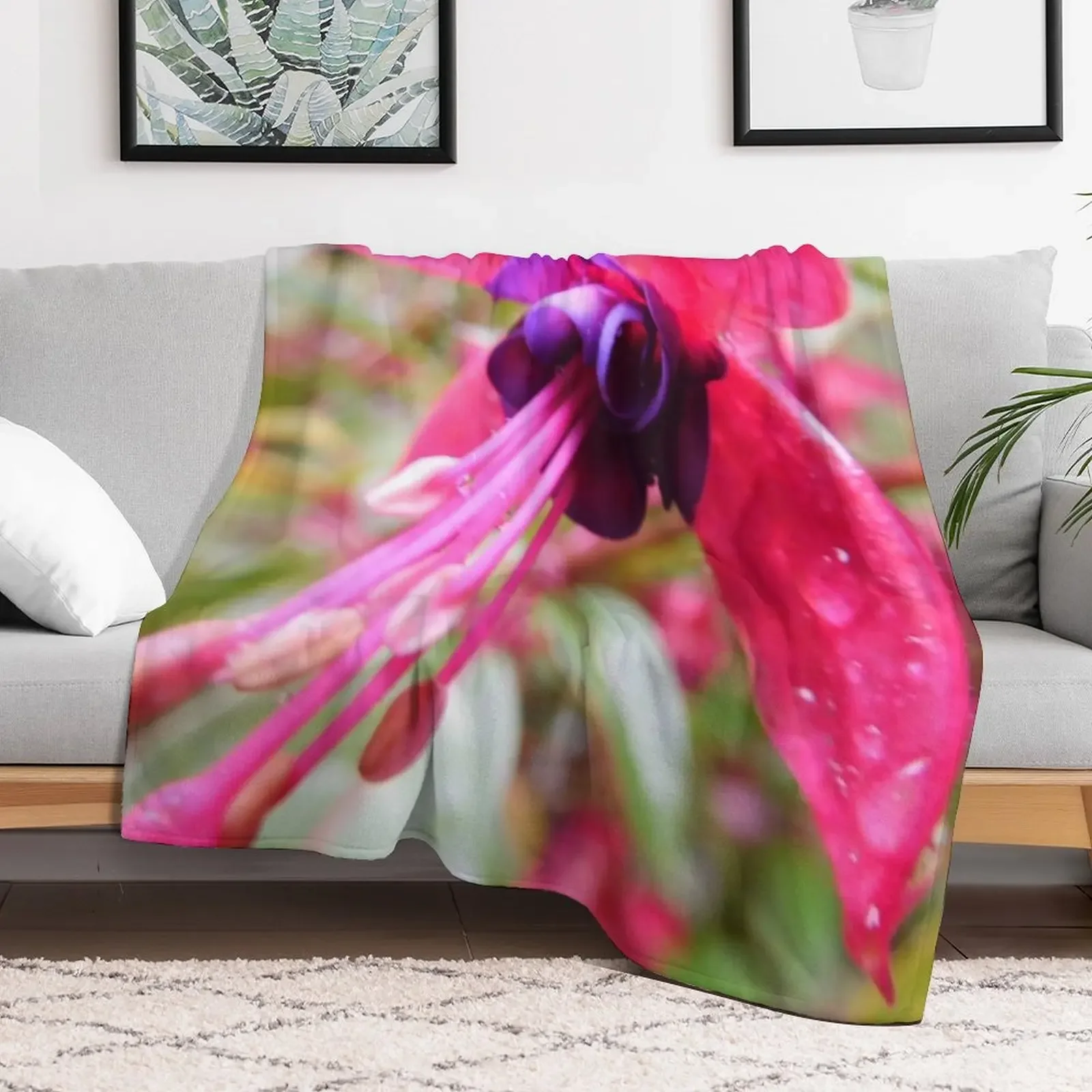 Fuschia Flower w/ Water Droplets 240 Throw Blanket Shaggy Decorative Sofas Blankets