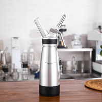 500mL Stainless Steel Desserts Maker Whipped Cream Dispenser With Black Rubber Cream Starter Whipping Cream Frother Machine