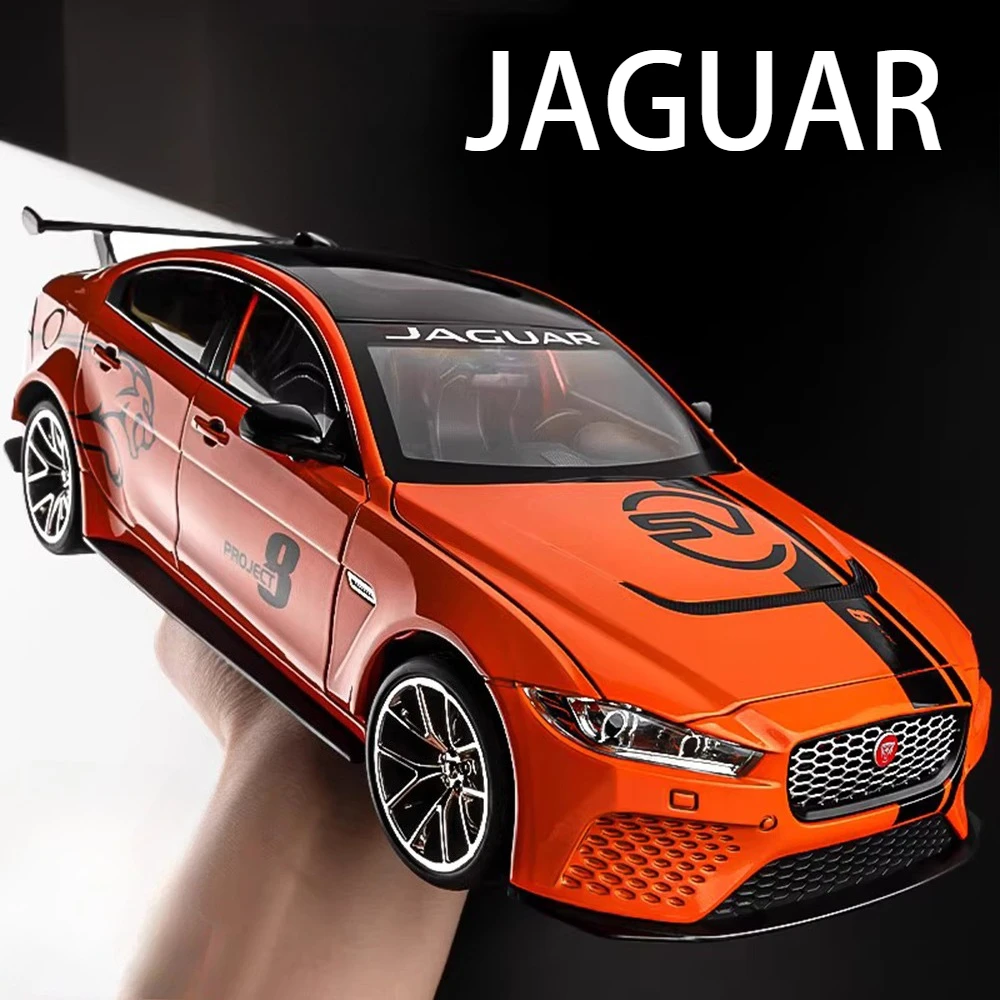 

Большой 1/18 JAGUAR XE SV Project 8, игрушечная модель автомобиля, литой под давлением сплав, спортивный автомобиль, звуковой свет, откатная спинка, 6-дверные открытые игрушки, подарки для детей