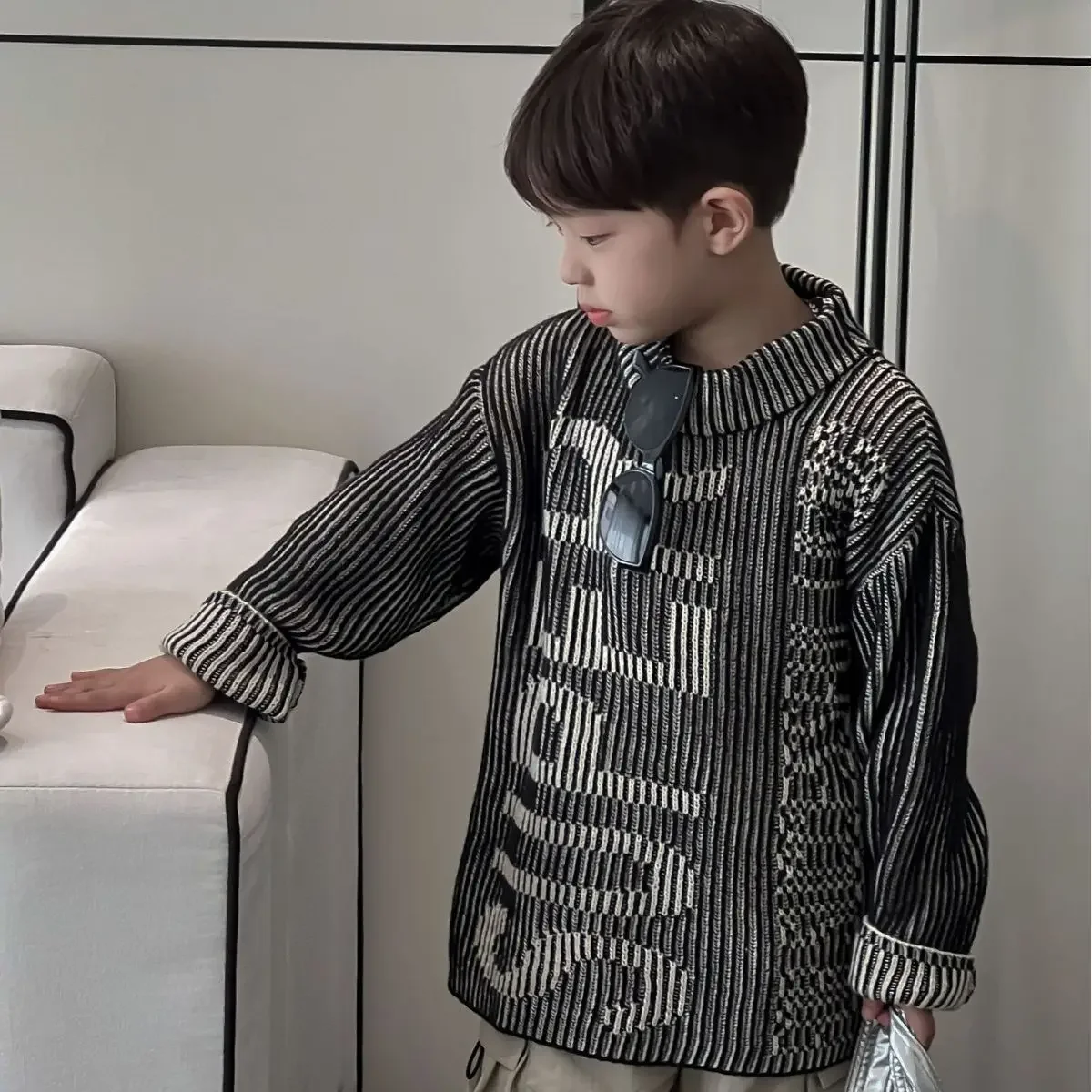 

Детский свитер, новинка осень-зима 2023, Модный пуловер в Корейском стиле для мальчиков с объемными буквами и тиснением, свитер