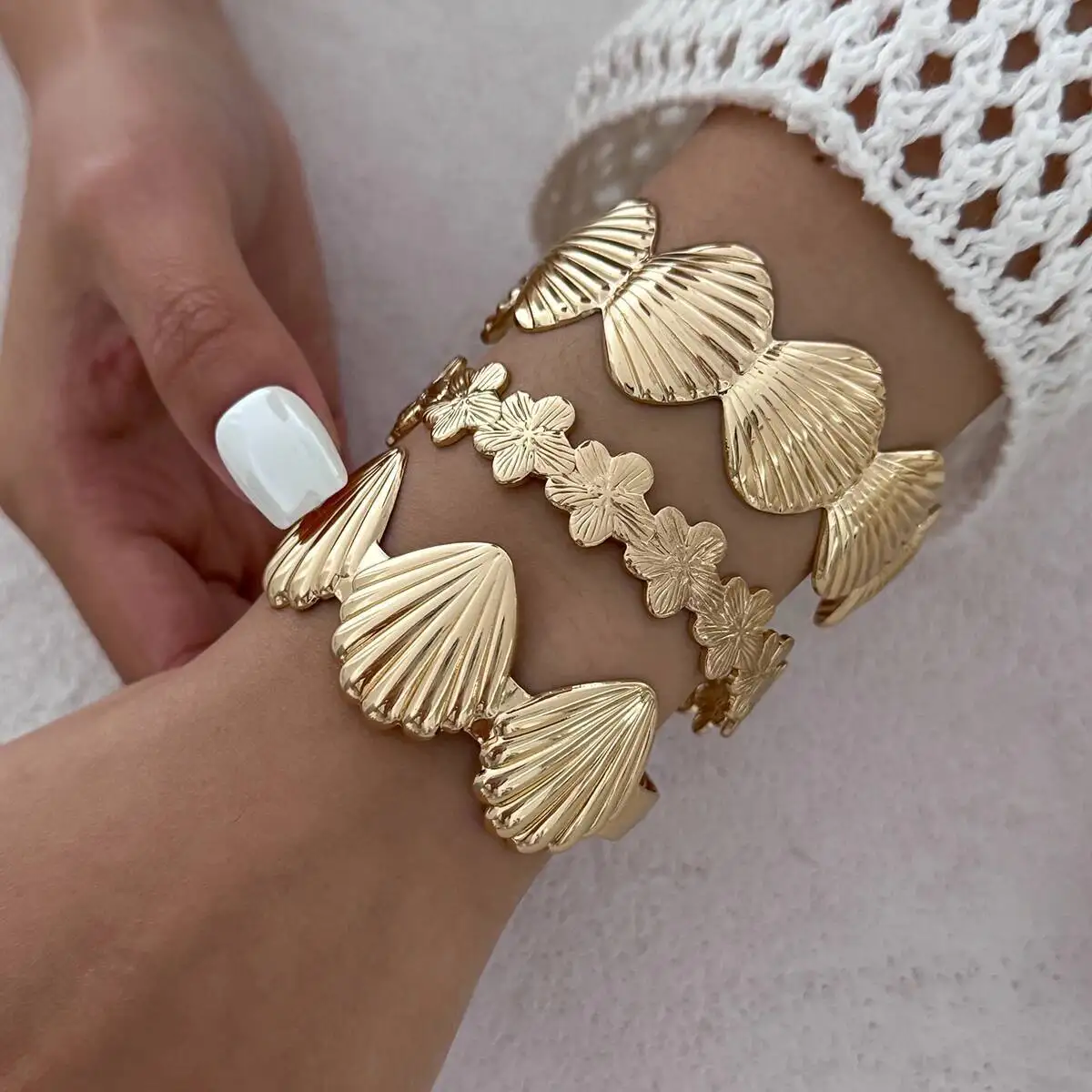 SHIXIN 3 Styles Trendy Flower Scallop Opening Bangle for Women Bohemian Irregular Geometric Cuff Bracelet Female Jewelry Gift
