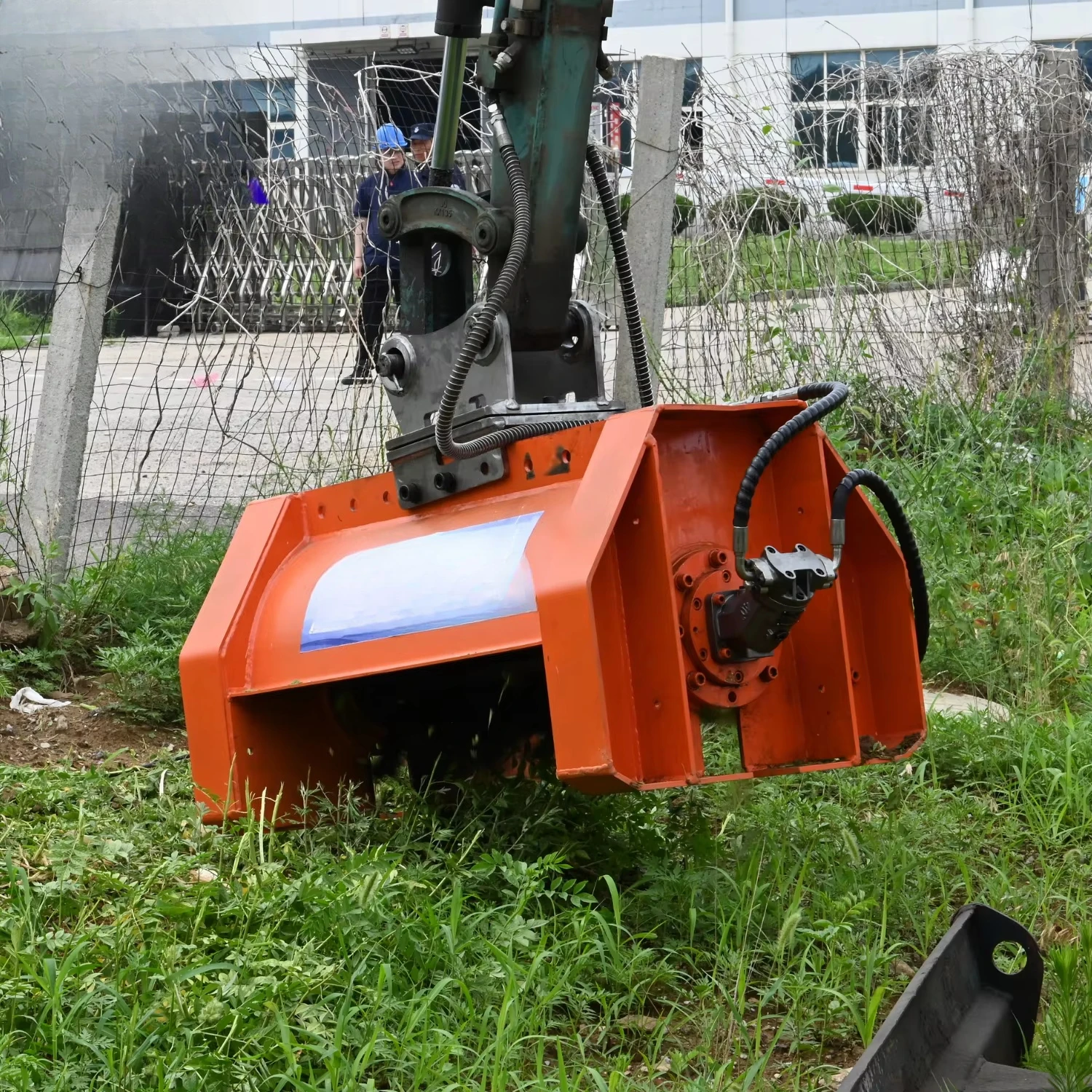 High Efficiency Grass Mower Forestry Mulcher for Steep Slopes Overgrown Brush Land Clearing Fit TC48 TC50 TC60 TC125 Excavator