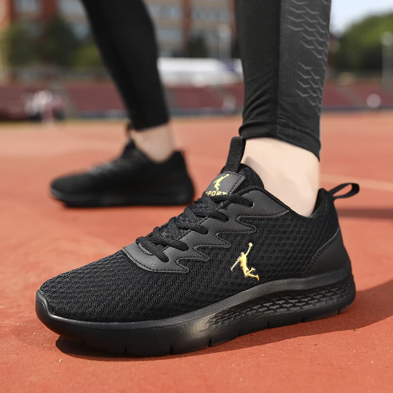

Lightweight Men's Running Shoes Big Size 45 Black Sneakers Men Mesh Breathable Casual Sneakers Lace Up Outdoor Sport Tennis Shoe