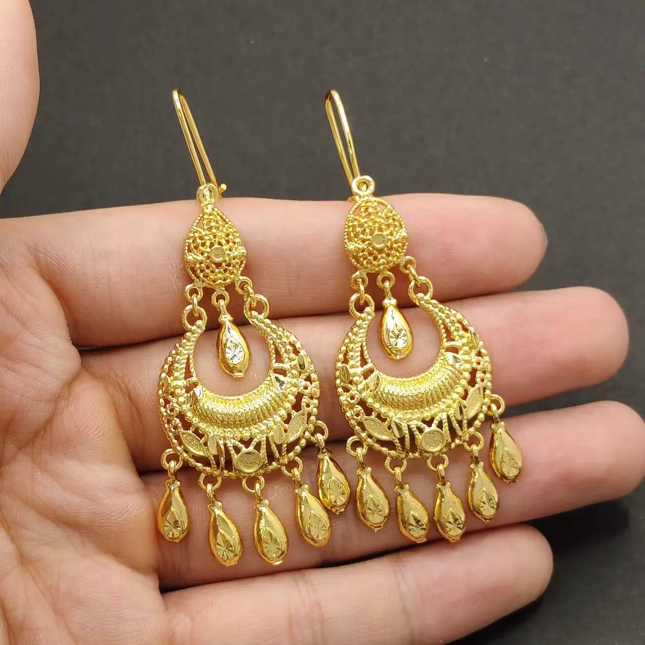 Luxury Golden Tassel Earrings For Women Trend 2024 Vintage Boho Copper Crafted Hanging Earring Elegant Indian Jewelry Party Gift