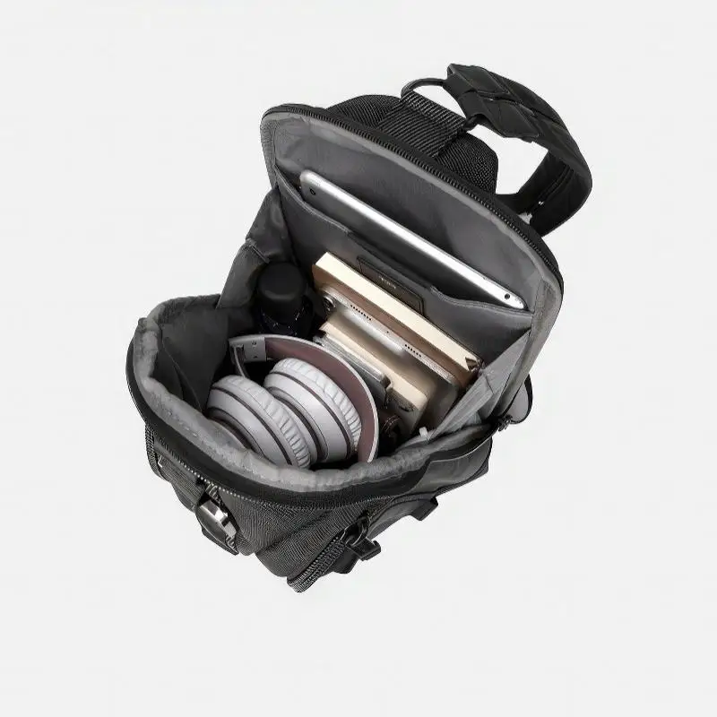 Zaino da uomo in nylon per viaggi e tempo libero 232743