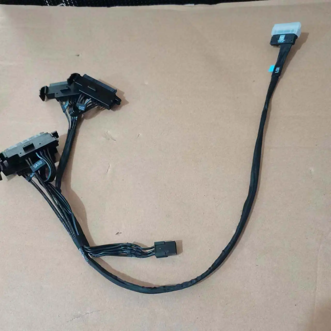 For Dell T7960 Workstation LMSS 1TO4 Flex0 + 1 Left SAS Data Cable X1G5P