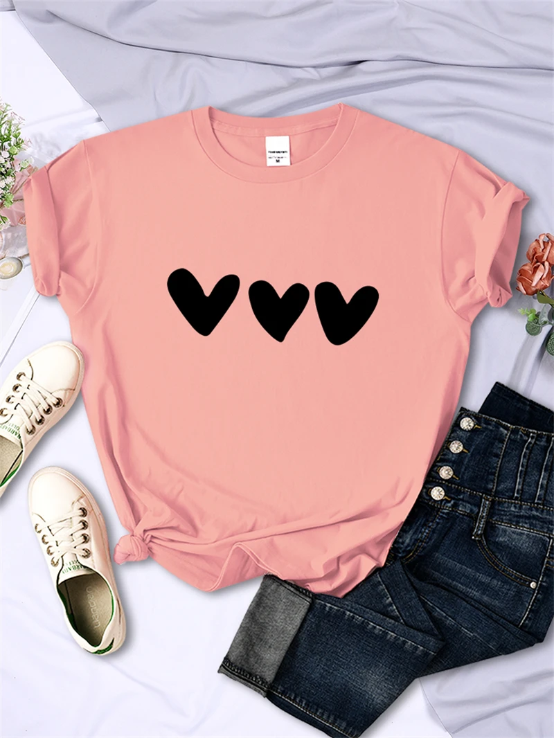 Camisetas con estampado de corazón negro para mujer, suave camiseta de manga corta con personalidad de calle, ropa informal tran