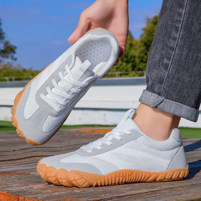 Zapatos para hombre, diseño minimalista, con puntera ancha, suela plana, transpirables, antideslizantes, ideales para caminar y correr, y con un ancho especial para personas con juanetes.