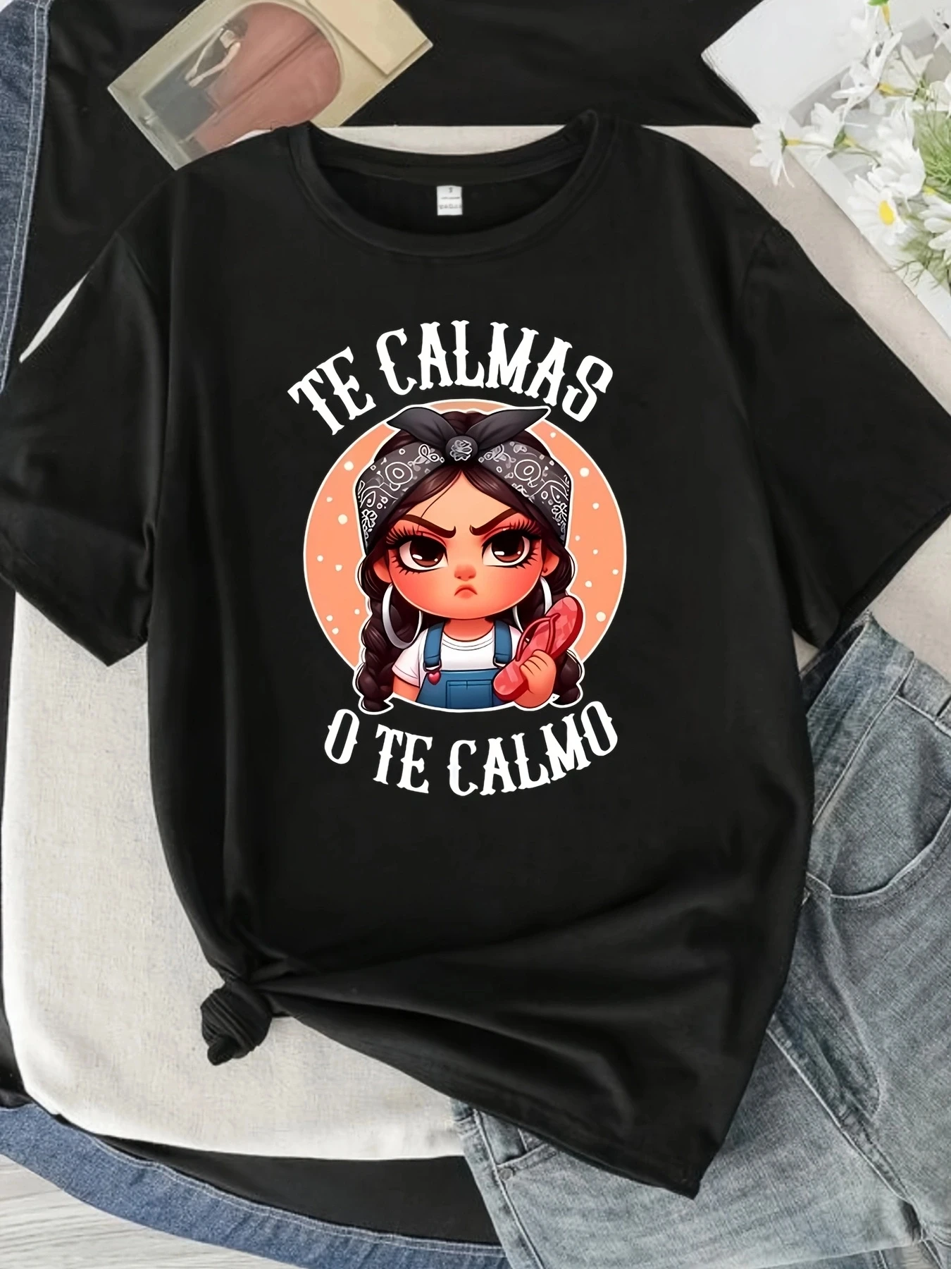 

Women's plus size "Te Calmas O Te Calmo" cartoon pattern T-shirt - Black casual short sleeved summer top