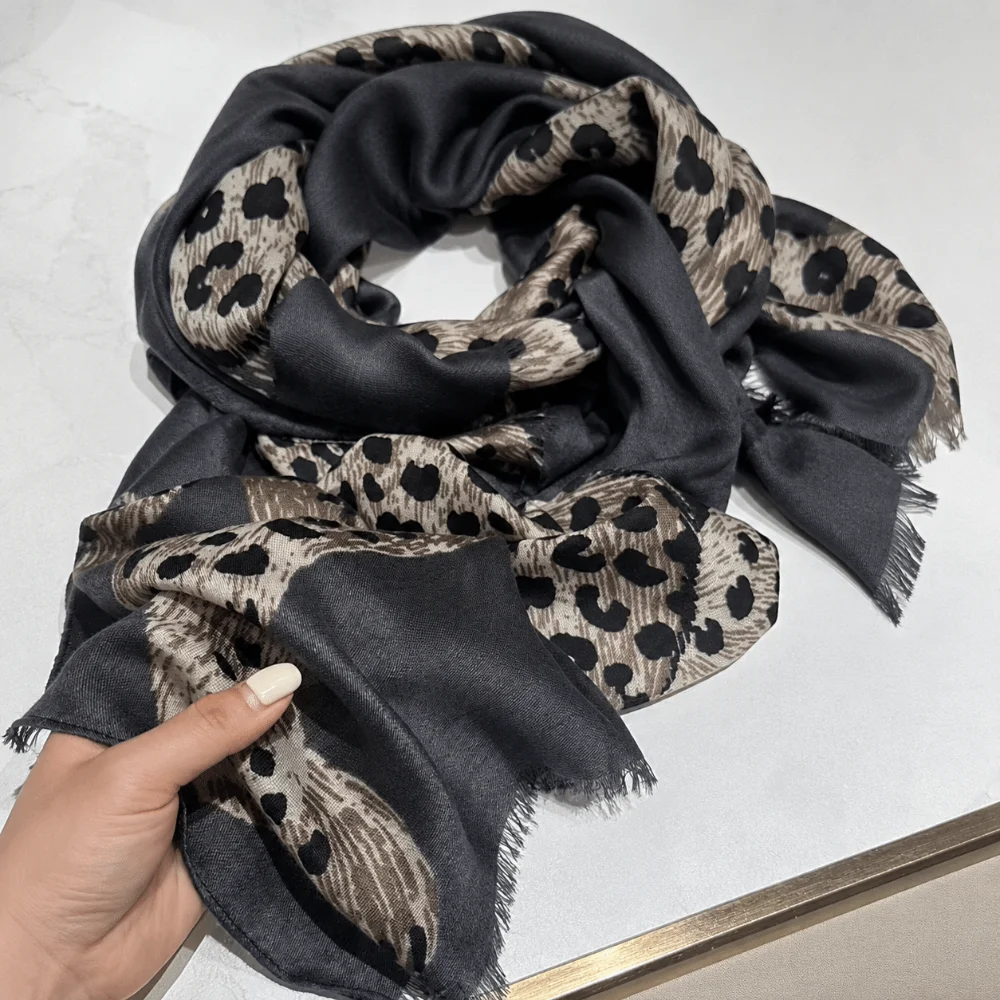 Leopard Print Leopard Print Scarf High-End Texture Breathable Silk Scarf Fringed Edge Lightweight Fringed Shawl Shoulder Draping