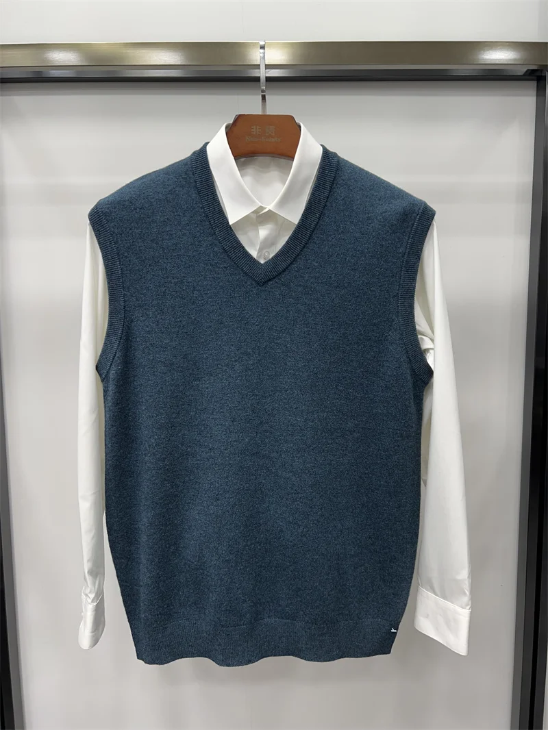 

High Quali Men's Winter Busin V-Ne Camere Sweater Vest Pure Color Knitted Vest Faionable Urban Stand Fit