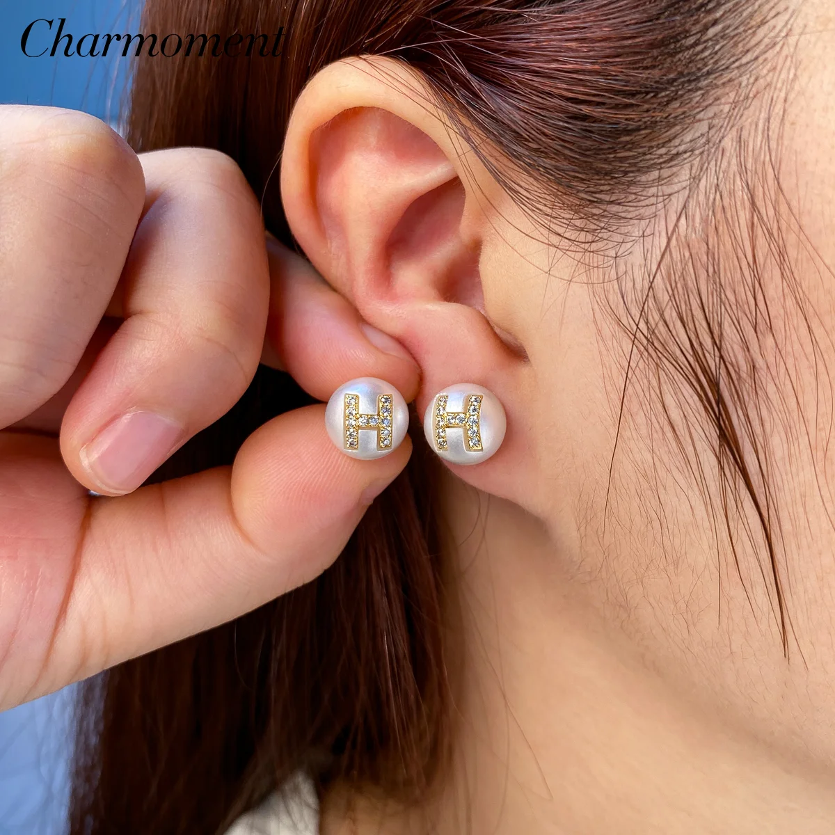 

White Letter Piercing Stud Earrings for Women Inlaid Crystal Bead Circle Earring Female Wedding Party Fashion Jewelry Enfashion