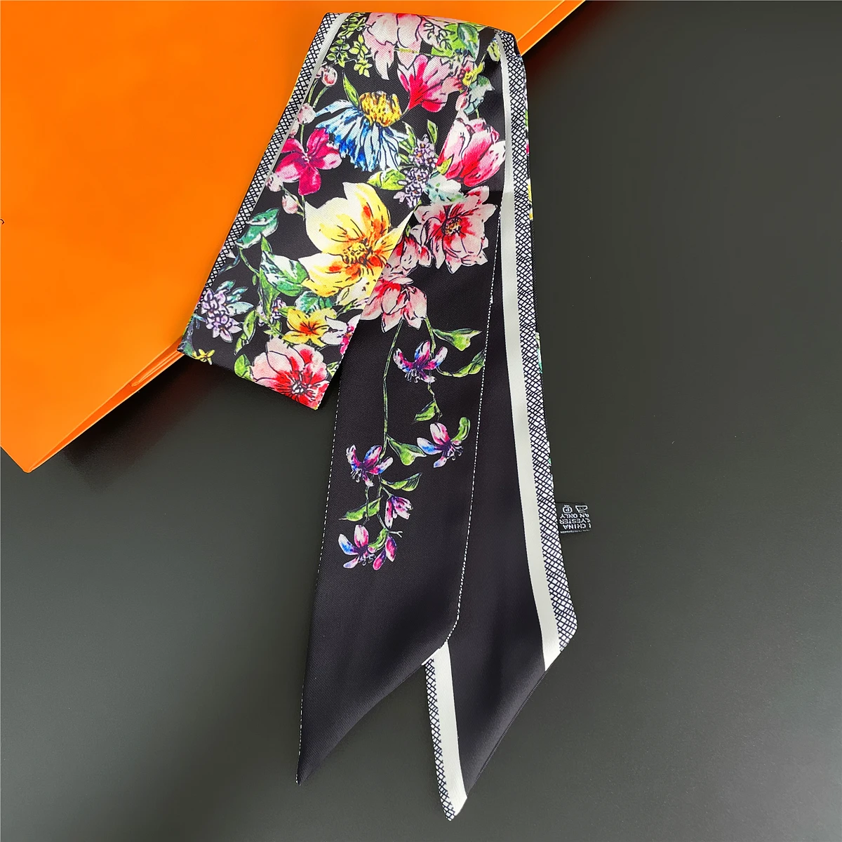 2024 New Design Flower Tarot Scarf Women Luxury Brand Scarf Bag Hair Skinny Silk Scarves Foulard Neckerchief Headband For Ladies