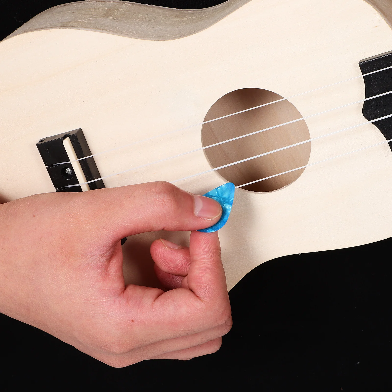 

Guitar Pick Storage Organizer Case Holder Portable 15 Guitar Picks Kit Acoustic Electric Player Accessories Bag