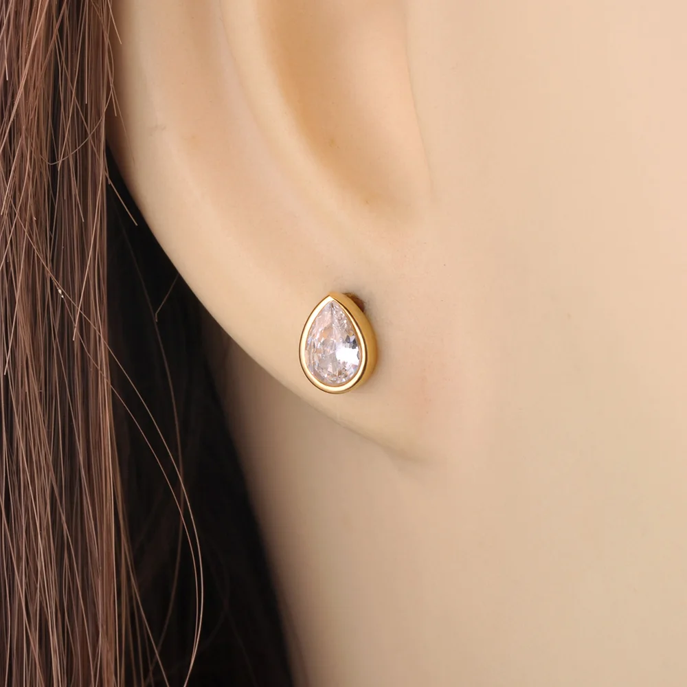 Women's Delicate Water Drop Cubic Zirconia Stud Earrings