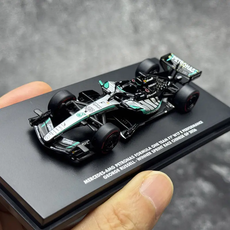 Minichamps 1:64 F1 W17 2026 Chinese Grand Prix Russell alloy car model static ornament, adult collectible,creative gift for boys