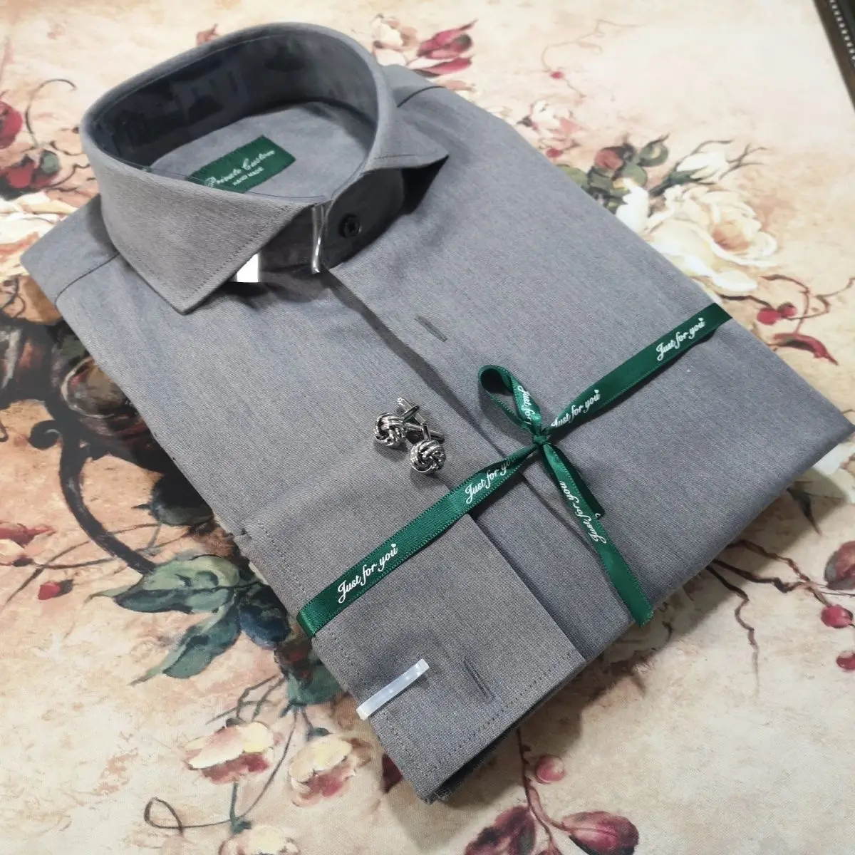 

Мужская рубашка с длинным рукавом и воротником «Виндзор» в стиле барокко, серая, несминаемая, не требует глажки, в британском дворцовом стиле