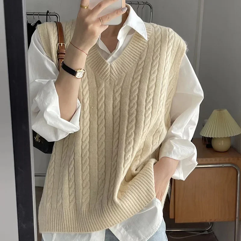 Sleeveless Sweater Twists Knitted Vest for Women Vintage Preppy Style Autumn Winter V-Neck Top Loose All-Match Waistcoat