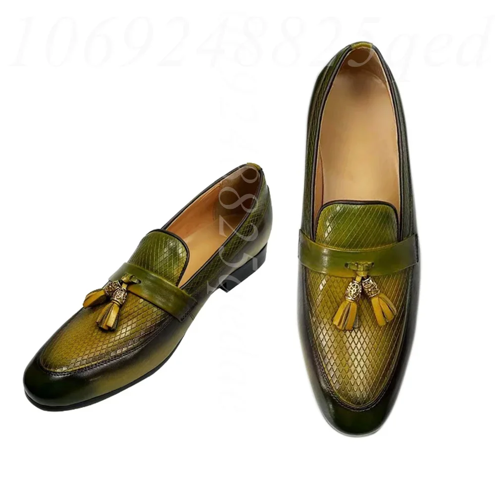 Men's Retro Olive Green Tassel Loafers Textured Leather Slip-On Dress Shoes for Classic Formal Business & Timeless Casual Wear