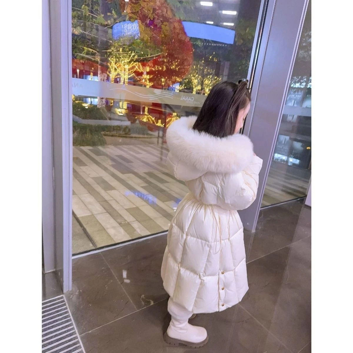 

2025 New Girls Long Down Padded Clothes Children's Hooded Big Fur Collar Knee Padded Jacket Sweet Girls Padded Clothes