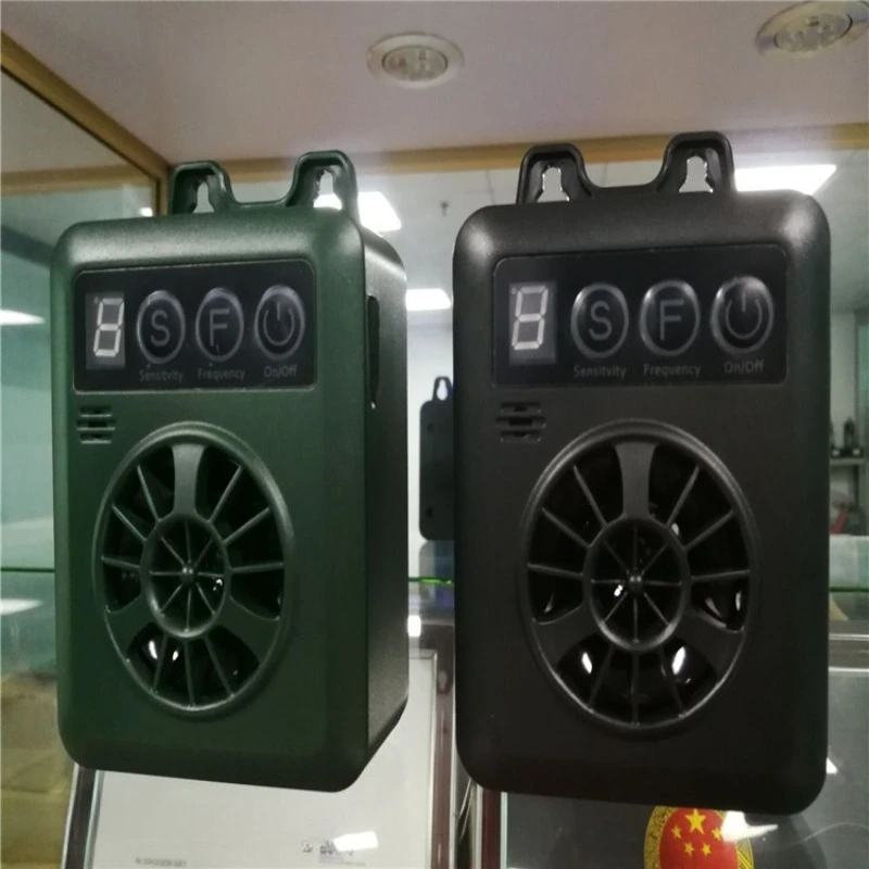 Rechargeable Auto Identify Ultrasonic Anti Barking Device Outdoor Dog Repeller Stop Barking Pet Training Accessory
