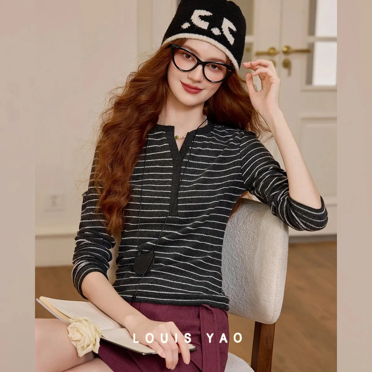 LOUIS YAO Gray White Striped Color Contrast Women's T-shirt 2025 Autumn V-neck Casual Long Sleeved Shirt Regular Shoulder Tees