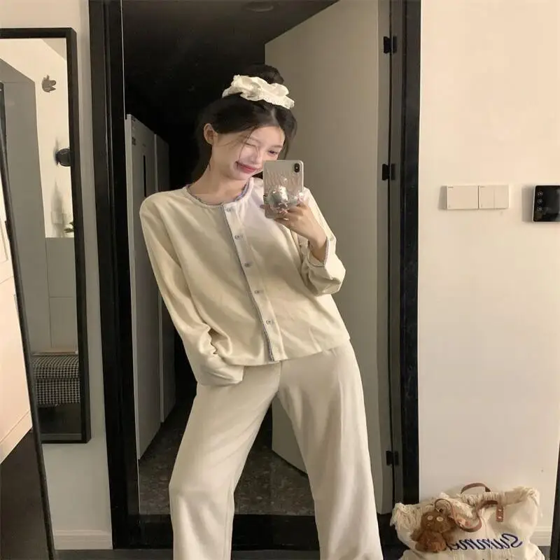 

Модная домашняя одежда Интернет-знаменитости Осень и зима Новый стиль Фланелевая домашняя одежда Оптовая продажа Сексуальный пижамный комплект Милая девушка Женщины