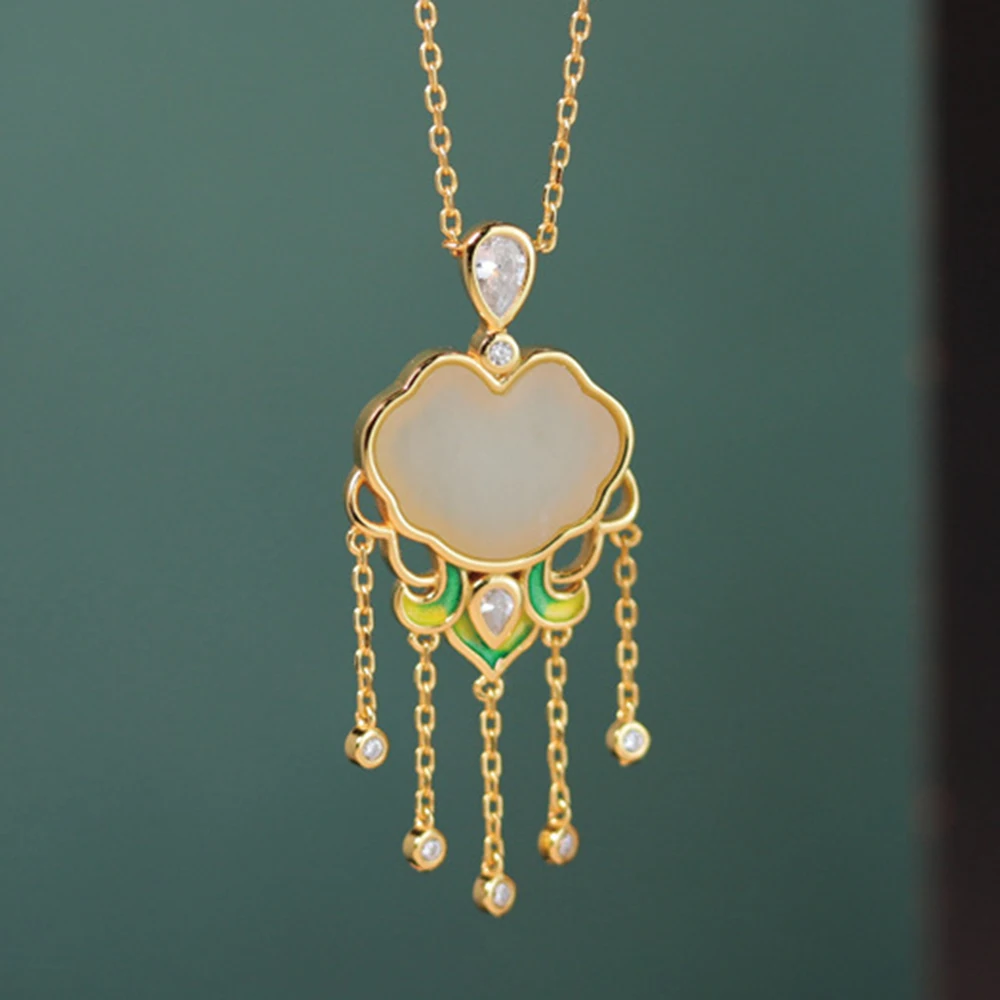 

Chinese style S925 silver inlaid jade necklace women pure silver gold-plated pendant, light luxury collarbone chain safety lock