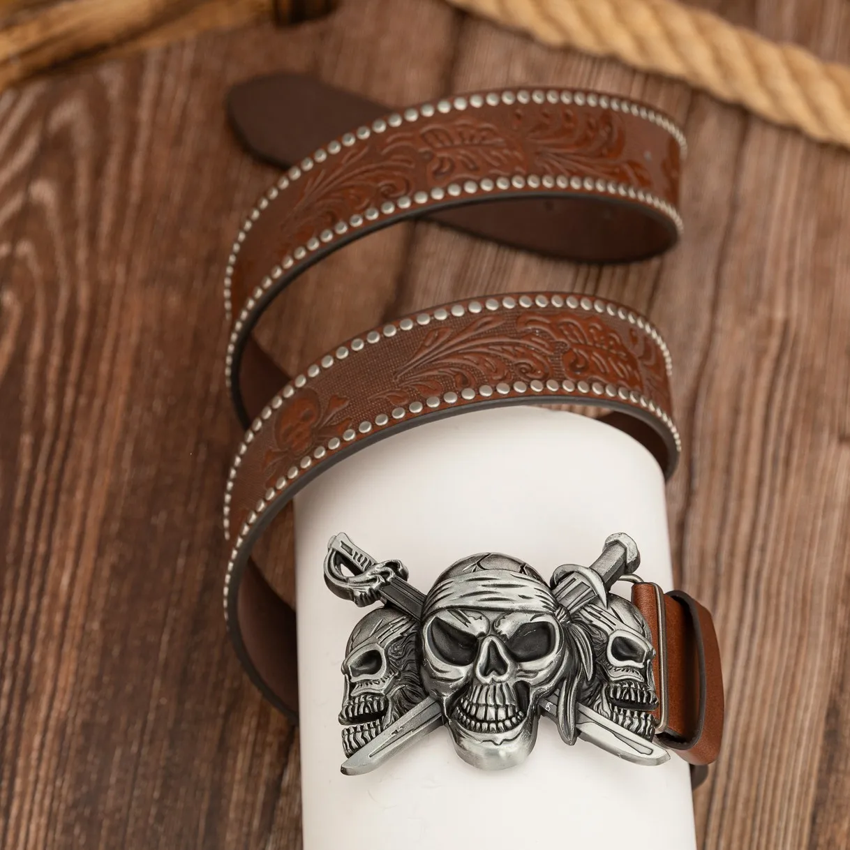 Double Sword, Three Ghost Buckle, Unique Retro Skull, PU Embossed Rivet Belt, Unisex Belt