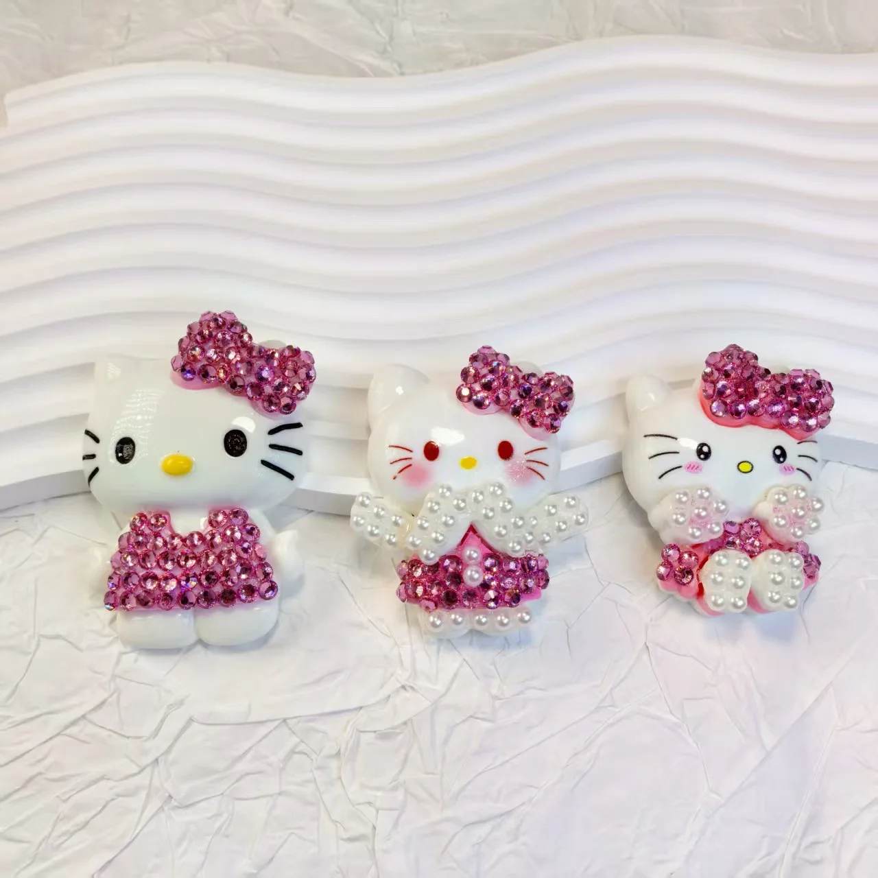 

1 шт., инкрустированный бриллиантами бант «Hello Kitty», пончик «сделай сам», ювелирные изделия из смолы, аксессуары, чехол для мобильного телефона, подвески, шпилька, аксессуары