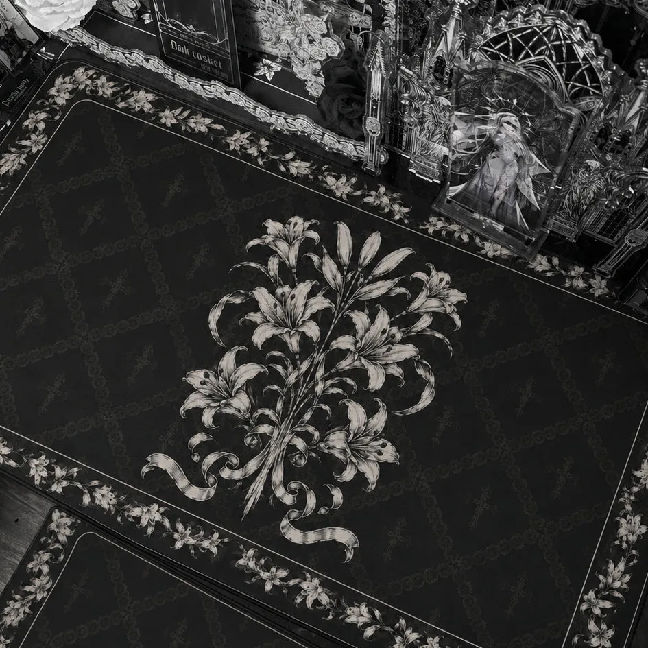Retro Gothic Elegant Flower PU Leather Desk Mat Protector Non-Slip Large Mouse Pad Home Office Desk Mat Leather Laptop Mouse Pad