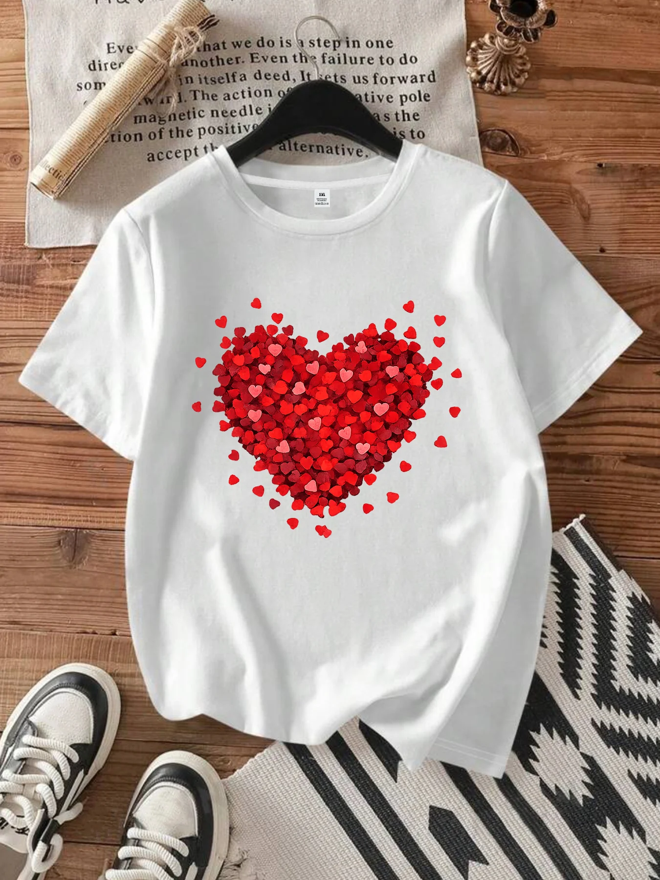 

【WDS0057】Plus size women's round neck short sleeve T-shirt with elastic half sleeves and trendy prints