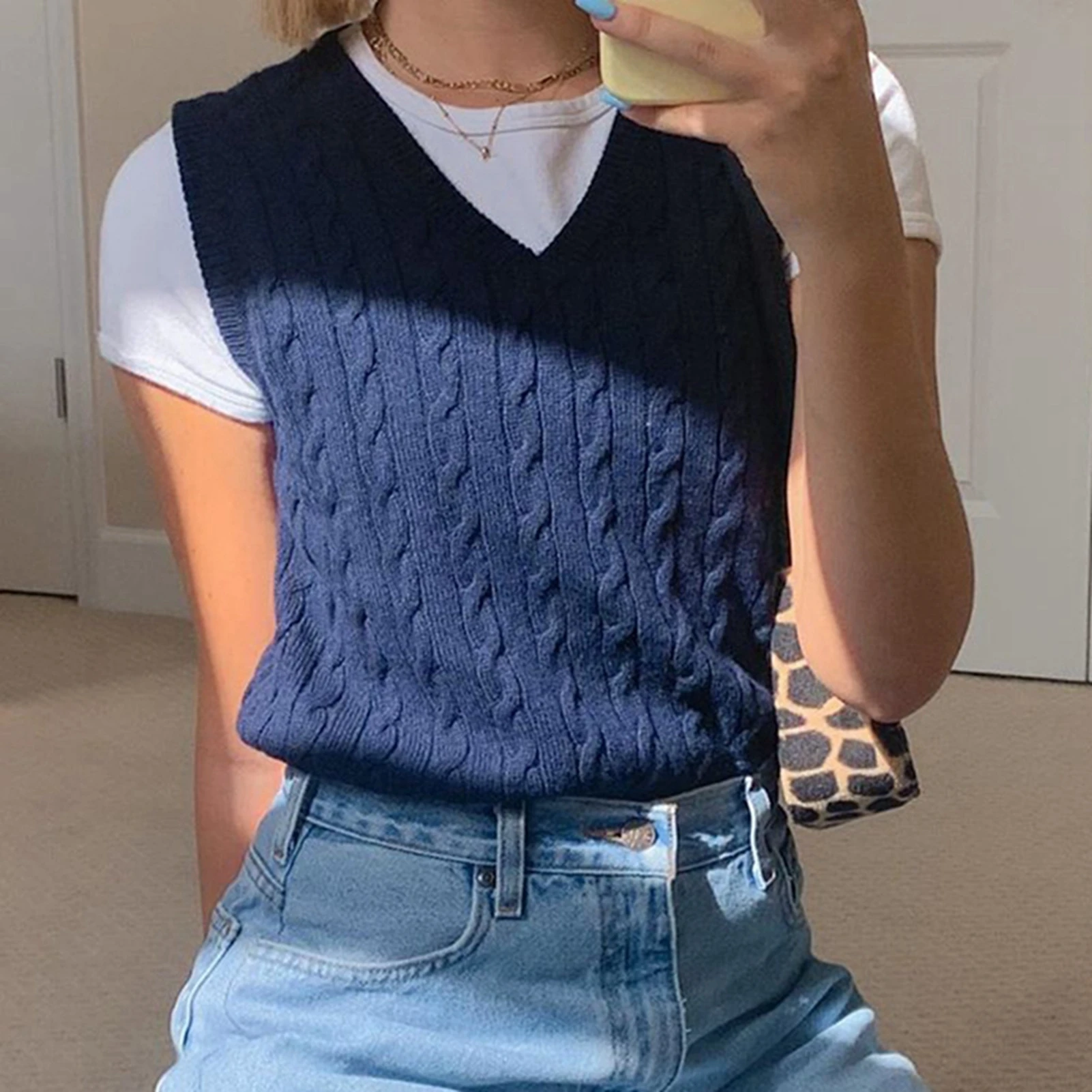 Women Sweater Vest Casual V-neck Retro Preppy Style Sleeveless Pullover Crop Top Oversize Sweater свитер женский Knitted Sweater