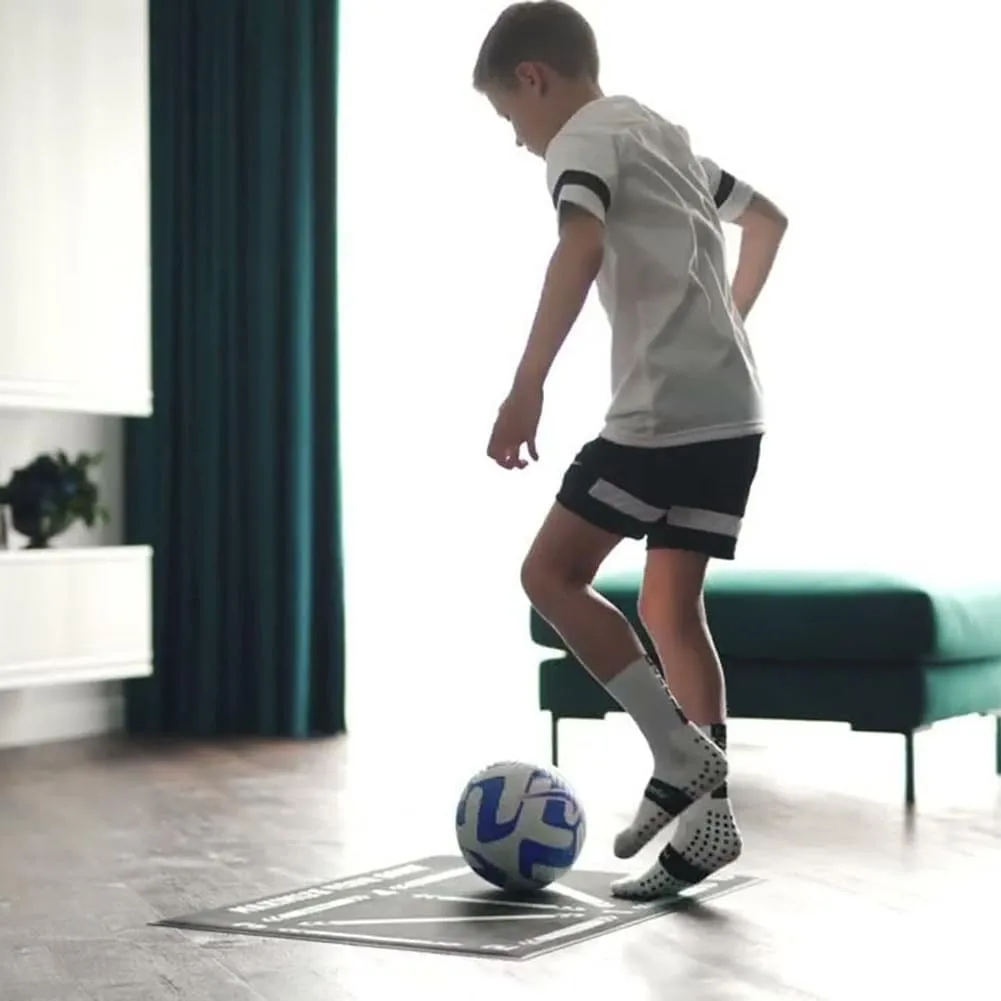 

1pc 40x60cm Football Footstep Training Mat Indoor Training Silent Mat Anti Slip Floor Mat Indoor Sound Insulation Fitness Carpet