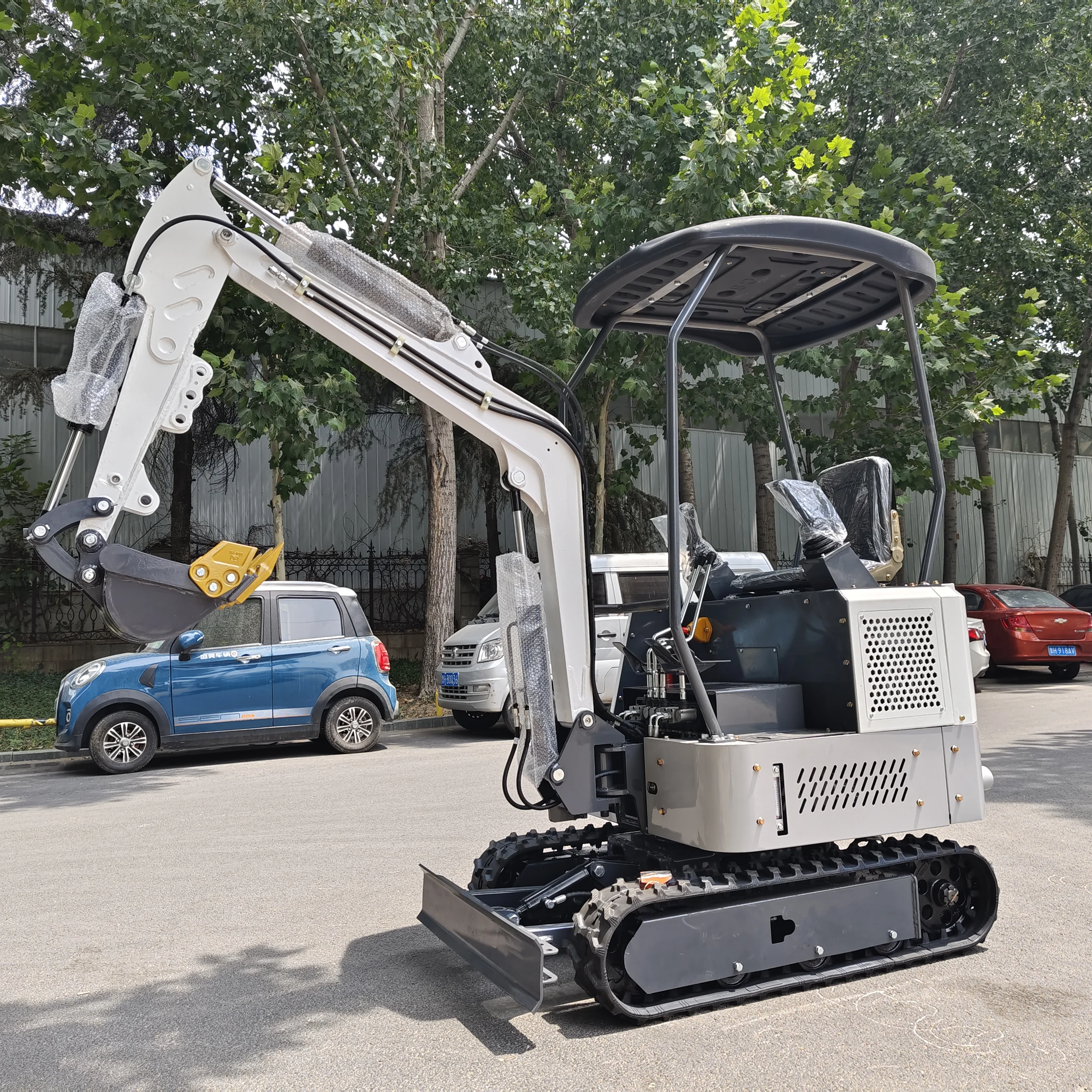 حفارة صغيرة مخصصة 1.8 طن 2 طن سعر شحن مجاني ديزل الصين بالجملة حفار صغير مدمج حفارة صغيرة للبيع #3