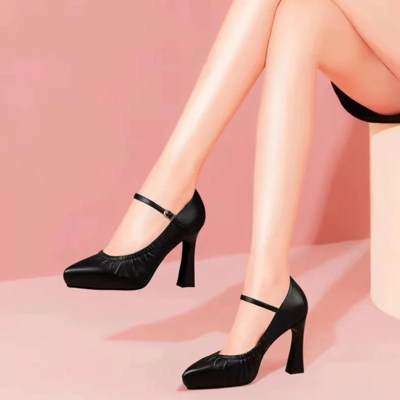 الربيع والخريف عارضة أزياء أشار تو أنيقة مثير مريحة مشبك مأدبة الزفاف خنجر كعب أحذية للنساء