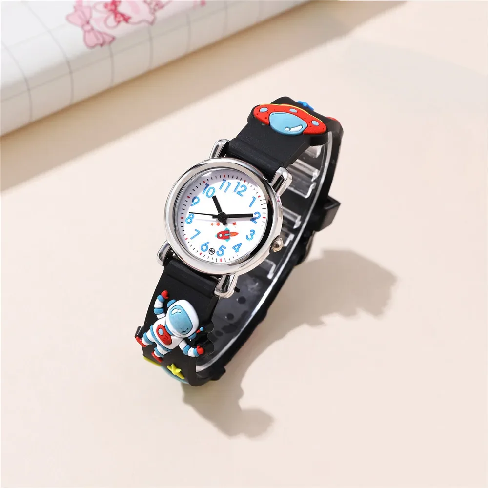 Leuk 3D Astronaut Patroon kinderhorloge Kleur Plastic Tape Jongen Meisje Cadeau Horloge Kinderen Student Horloge