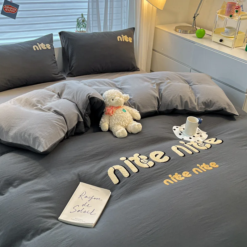 

Cute Cartoon Pattern Embroidered Soft Bedding Sets Cozy Breathable Fitted Sheet Kit Kids Adults Bedroom Decor for Spring Summer