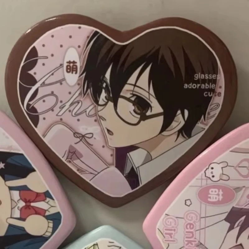 Japanese Cute and Energetic Girl Yuan Yuan Ouran High School Girl Made Her Own Love Badge To Give Her Girlfriend DIY Gift Ins