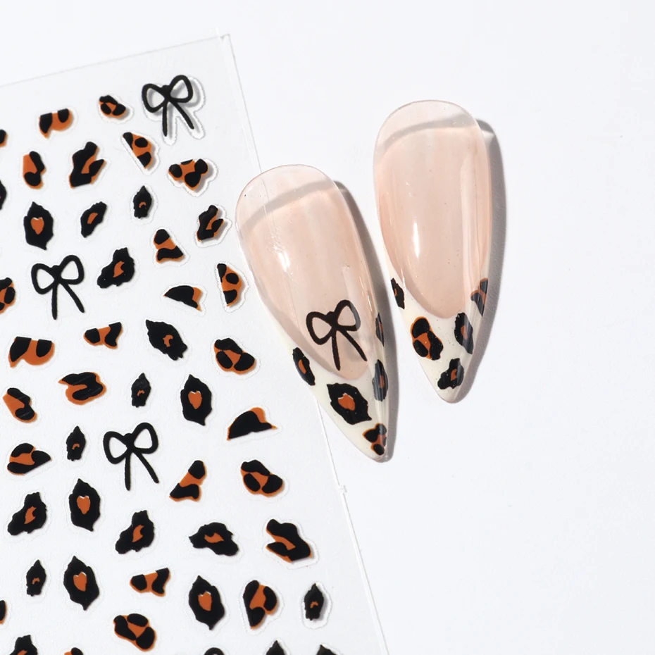 2枚入り ブラウンブラック レオパード柄 ネイルアートステッカー 可愛い黒リボン 粘着式ネイルスライダー 秋冬ネイル用品