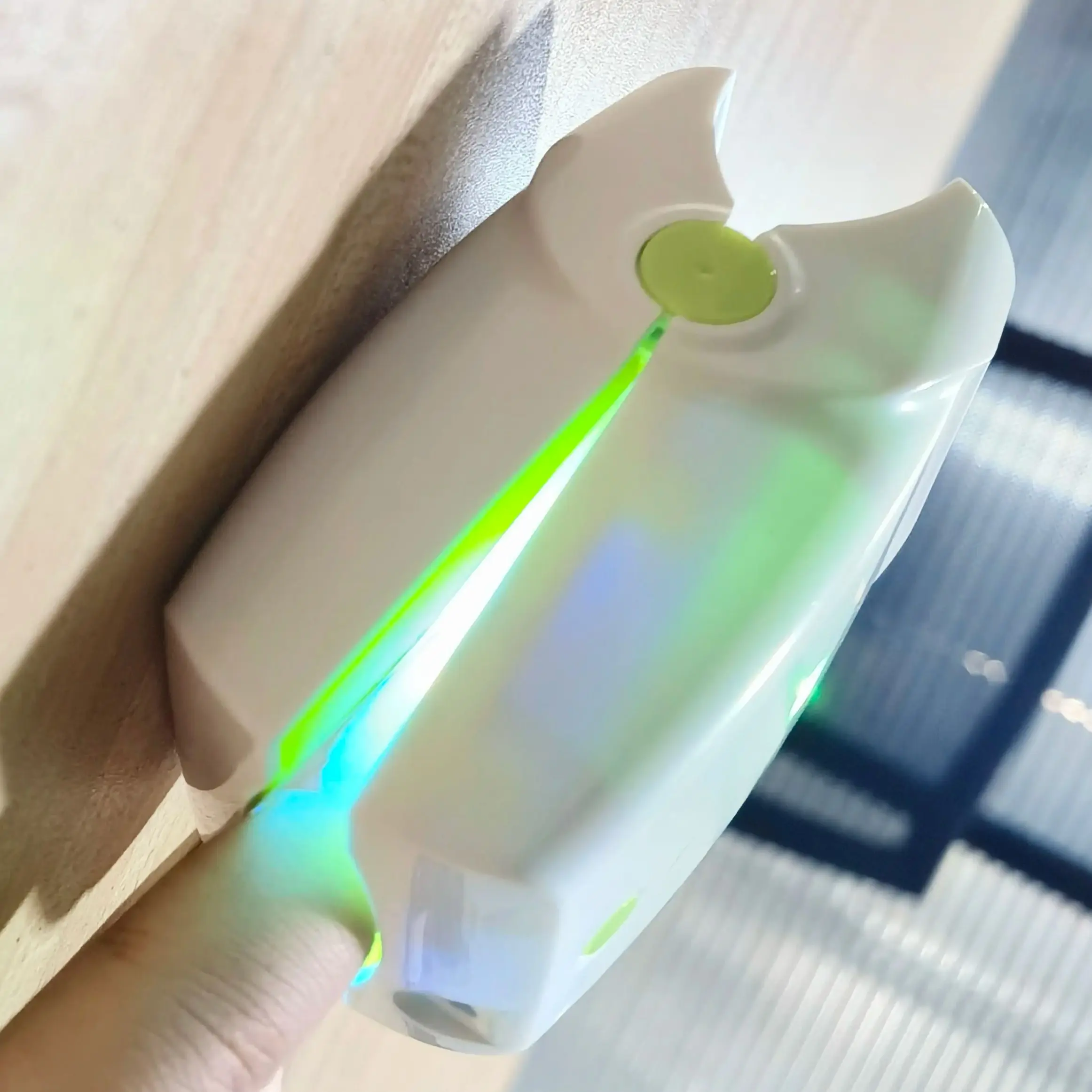 

Led Laser Device For Cleaning Onychomycosis USB Charge 905nm Infrared Light 470nm Blue Light Nail Care