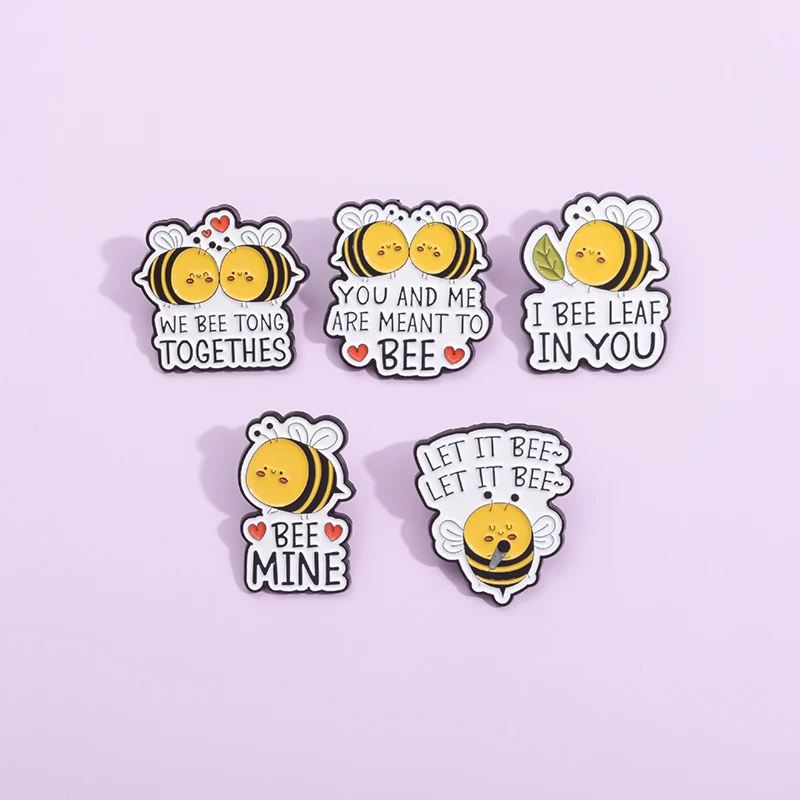 5 Arten Cartoon Biene Emaille Pins niedlich i Bienen blatt in Ihnen Tier Broschen dekorative Rucksack Kleidung Schmuck Revers Abzeichen Pin Geschenk