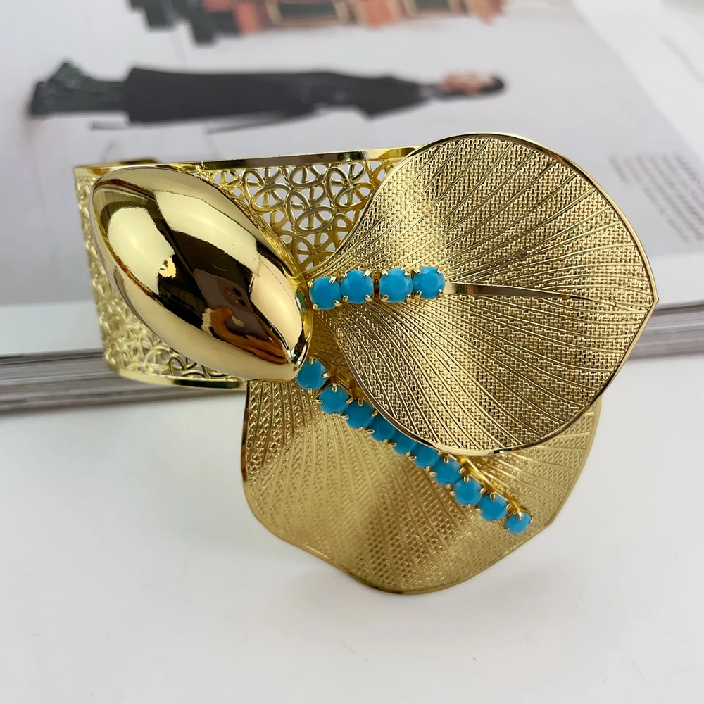 EMMA Fashion 4 قطع مجموعات مجوهرات برازيلية فاخرة على شكل قطرة الماء للنساء لحفلات الزفاف مجموعات مجوهرات الزفاف في دبي