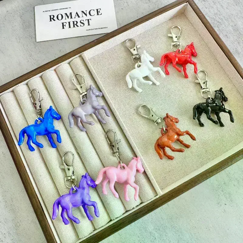 Kawaii colorato 3D cavallo portachiavi simpatico animale resina cavallo portachiavi fascino impiccagioni zaino borsa ciondolo decorazione chiavi regalo