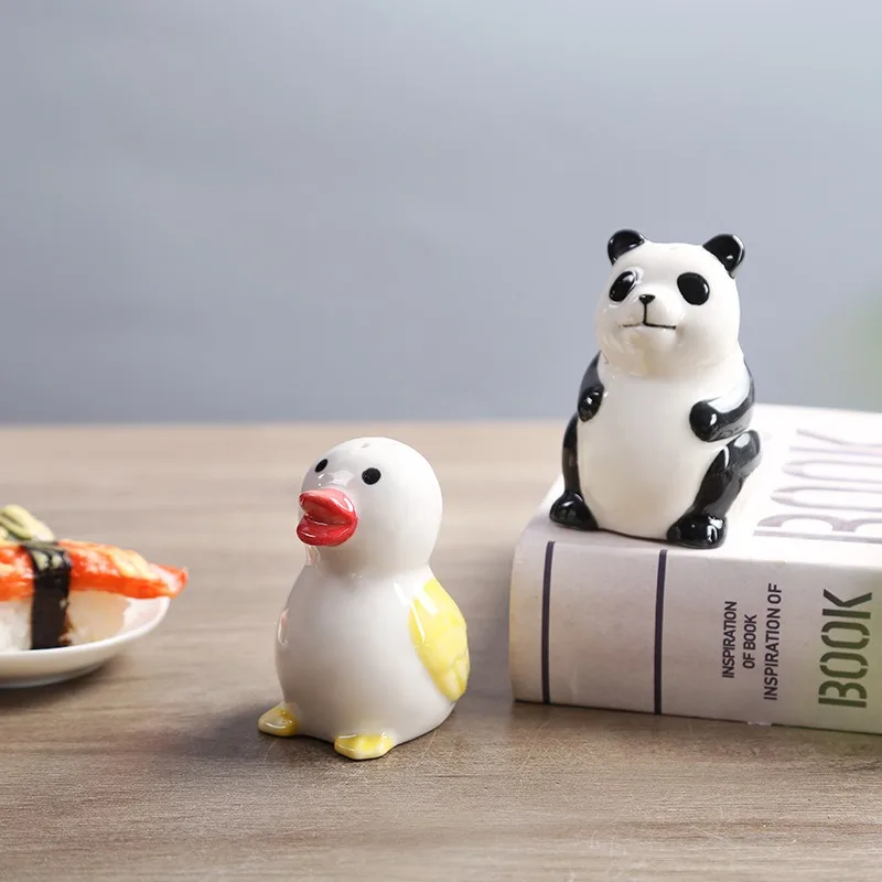 Koreanische Cartoon Keramik Pfeffer Flasche Hand Bemalt Panda Menage Würze Flasche Salz Gewürz Shaker Home Küche Dekorieren Lieferungen