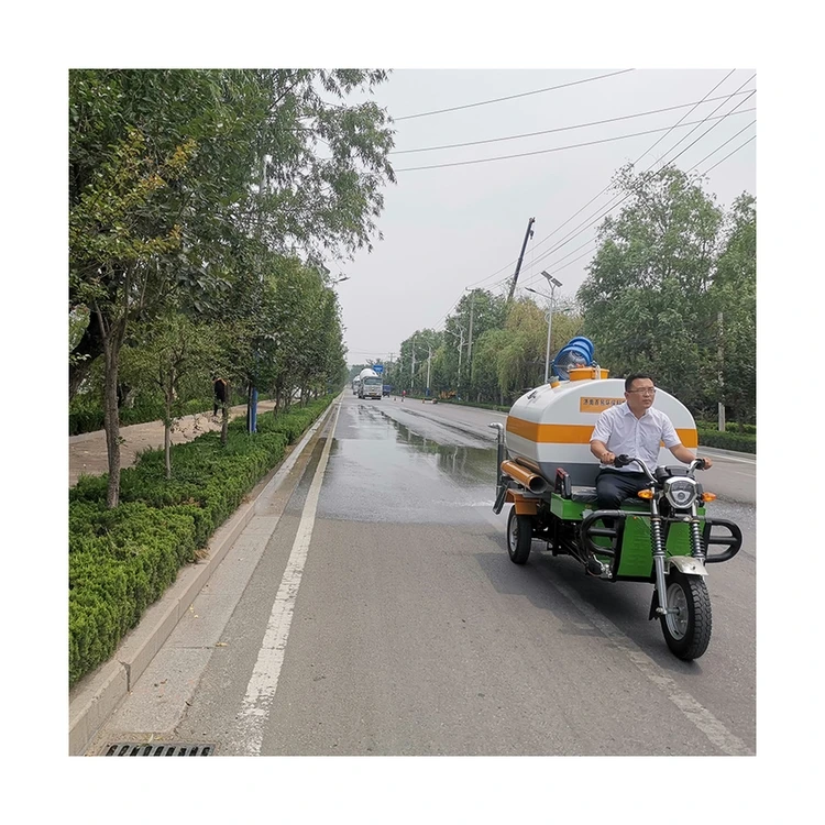 Easy operate  road side greening   three wheeled water sprinkler spray truck