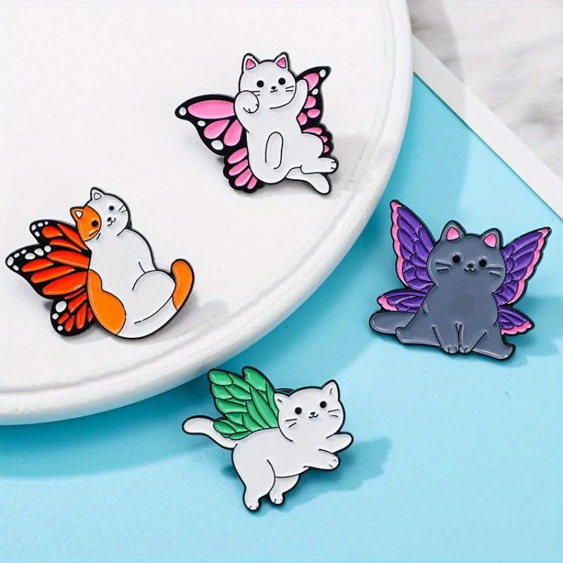 Original Cartoon Tier Niedlichen Kätzchen Brosche Magische Schmetterling Flügel Katze Abzeichen Tropf Öl Student Rucksack Schnalle