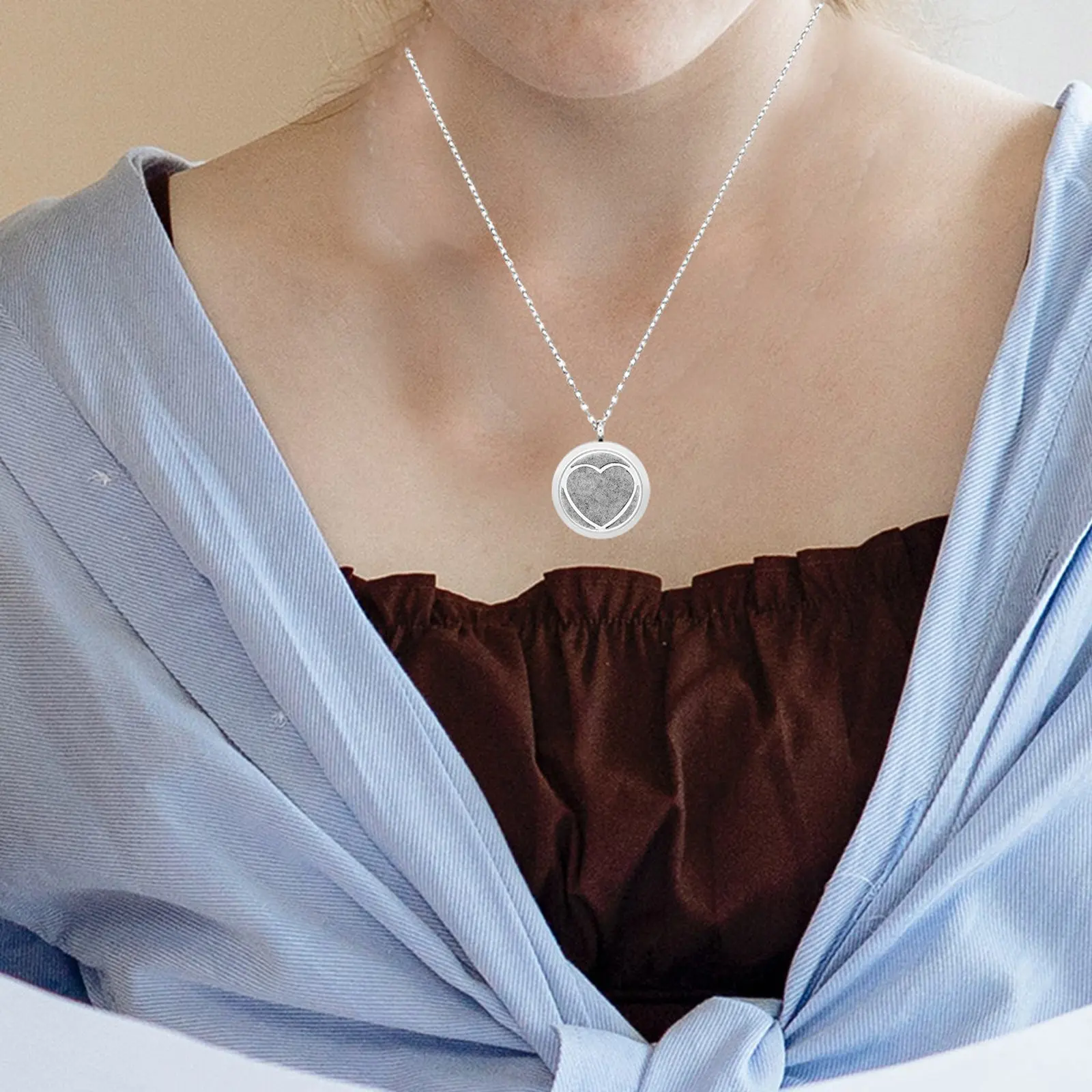 100Pcs Essential Oil Diffuser Cotton Pads Refillable Aroma Replacements for Necklace Pendant Long-Lasting Use