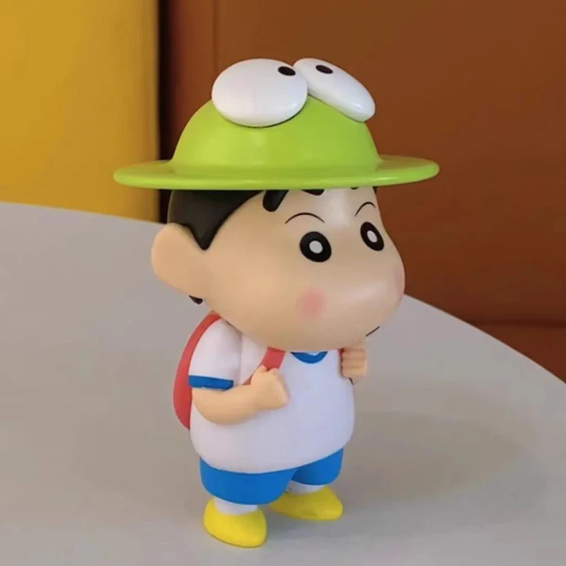 Figurines de chapeau de grenouille Shin Chan, figurine d'action, sacs à dos, figurine en PVC, collection Q Butter Toys, cadeau d'anniversaire mignon, 13cm, Nohara Kendnosuke